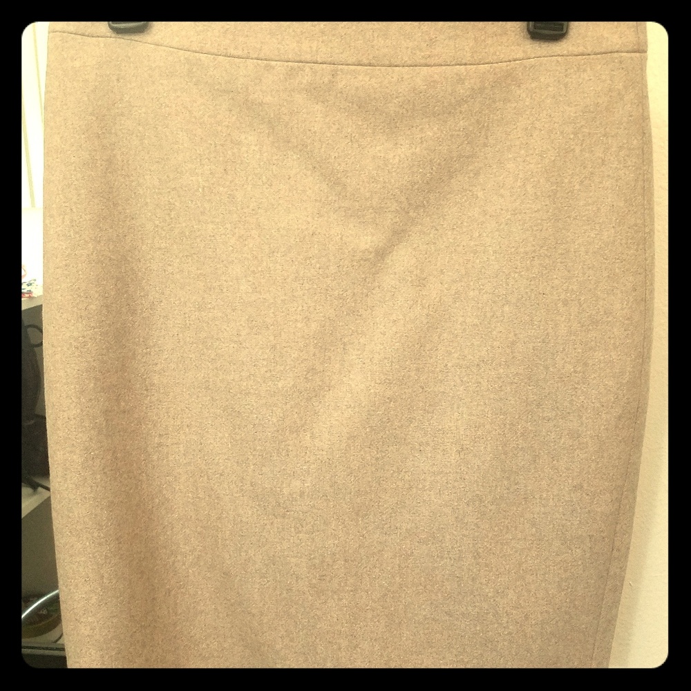 NWT J Crew The Pencil Skirt Oatmeal sz. 4